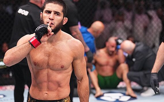 Islam Makhachev mocks Max Holloway following two-belt jab