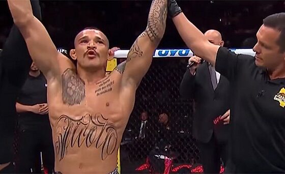 UFC Fighter gained a whopping 25.5 pounds before stepping into cage