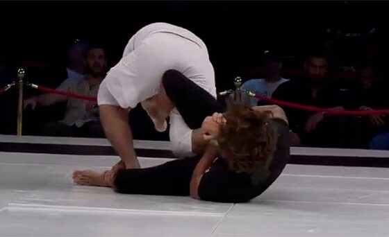 UFC contender Brendan Allen taps fellow middleweight with slick heel hook