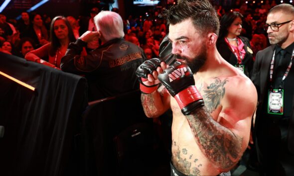 Mike Perry makes vicious prediction for Dillon Danis fight: 'Break your face'