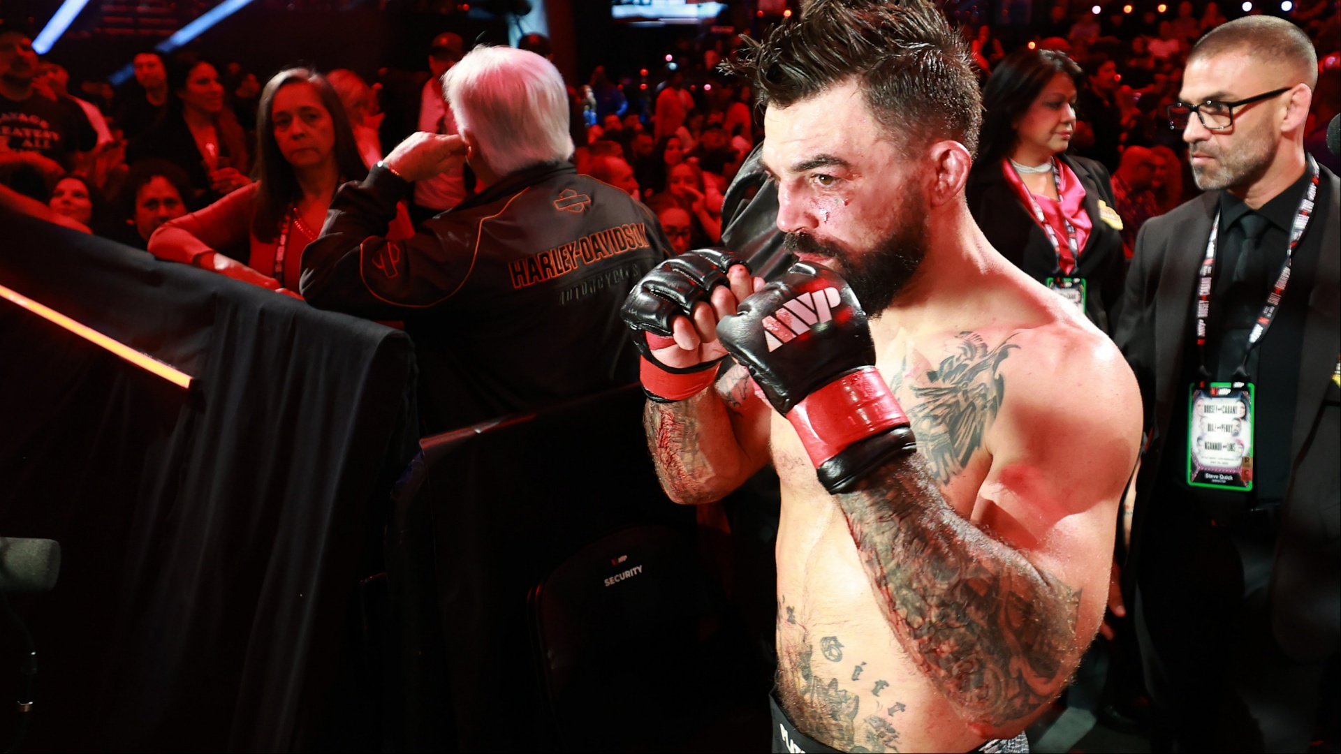 Mike Perry makes vicious prediction for Dillon Danis fight: 'Break your face'