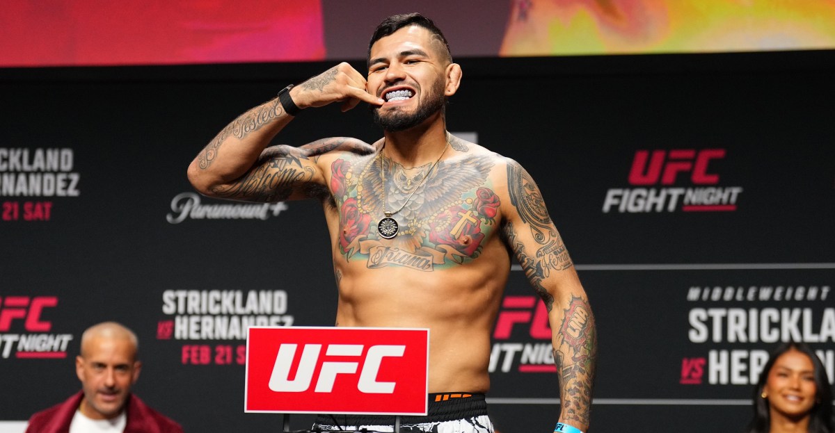 UFC Sacramento weigh-in video: Hernandez vs. Rodrigues