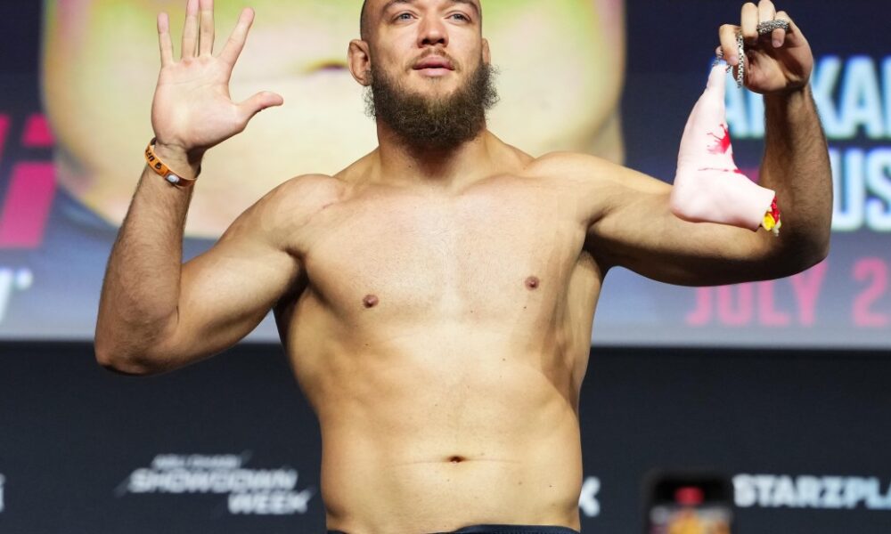 Valter Walker unfazed by own submission record in UFC, celebrates Fabricio Werdum as heavyweight GOAT