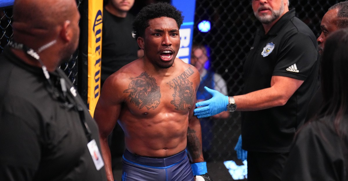 The Ultimate Insider: Xavier Franklin tells behind-the-scenes story of controversial win, Daniel Cormier &lsquo;going crazy&rsquo;