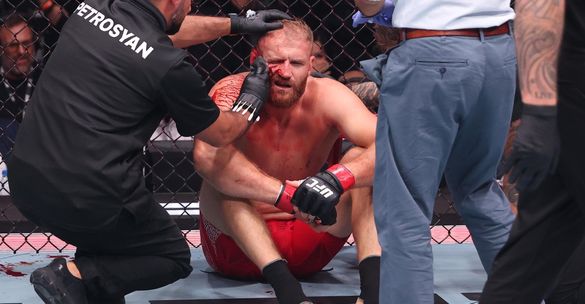 Jan Blachowicz shows off nasty cut in first statement after UFC Belgrade knockout loss