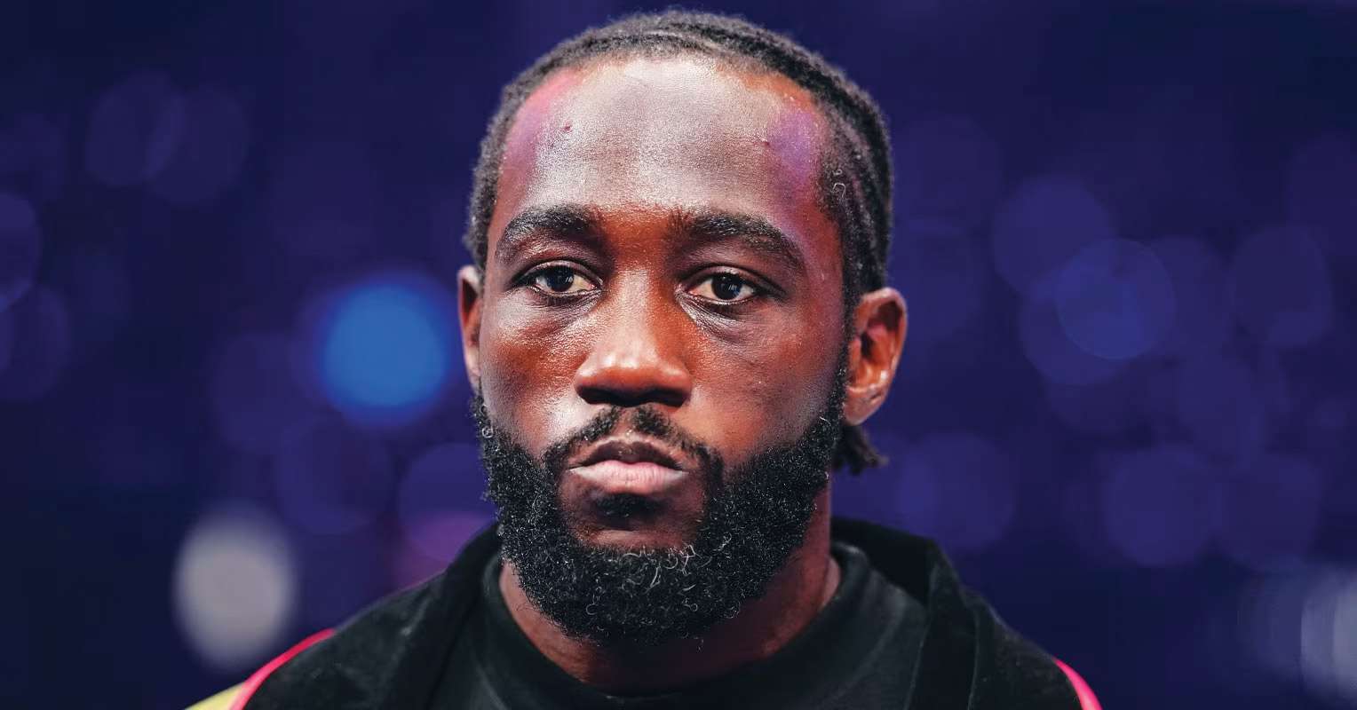 "World Champion Claims Terence Crawford Isn't a True Legend for Retiring Before Facing Young Fighters"