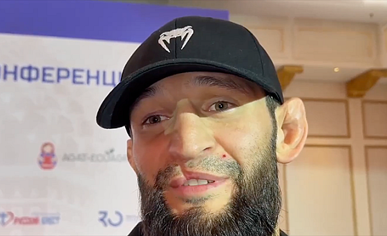 Khamzat Chimaev changes course on immediate Sean Strickland rematch