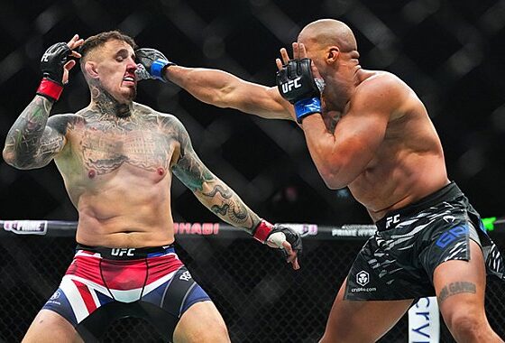 Demetrious Johnson would be &lsquo;shocked&rsquo; if Tom Aspinall fights again