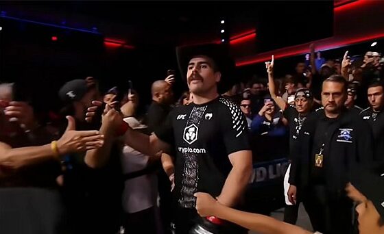 UFC newcomer Luis Hernandez wants to &lsquo;pull a Kevin Holland&rsquo;