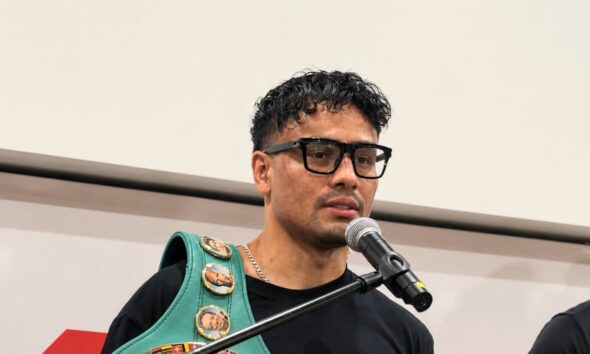 "Lester Martinez Awaits Canelo Mbilli Showdown: Who Will Emerge Victorious?"