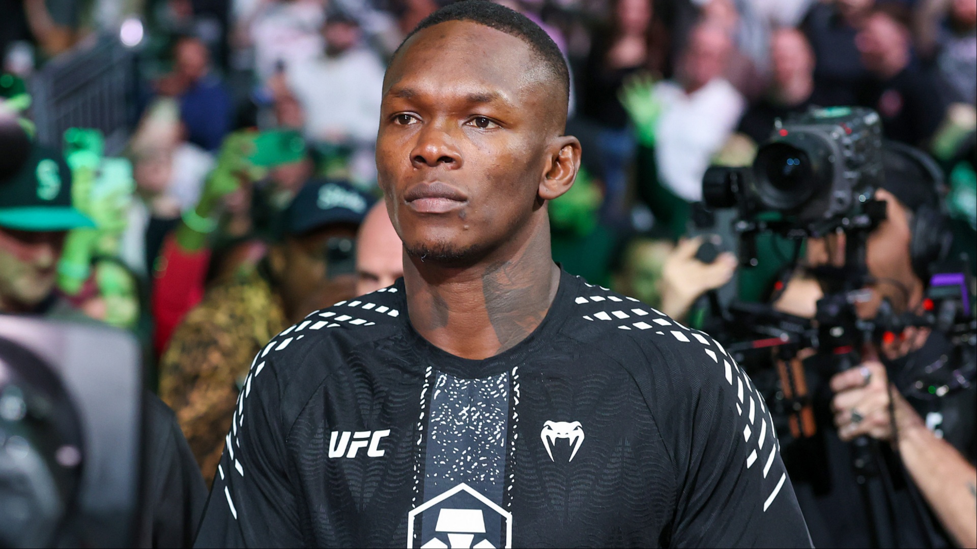 Israel Adesanya's next gym move teased as he trains with two UFC stars