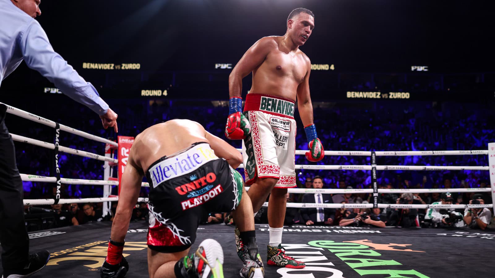 "David Benavidez Urged to Make Quick Decision on Future Plans"