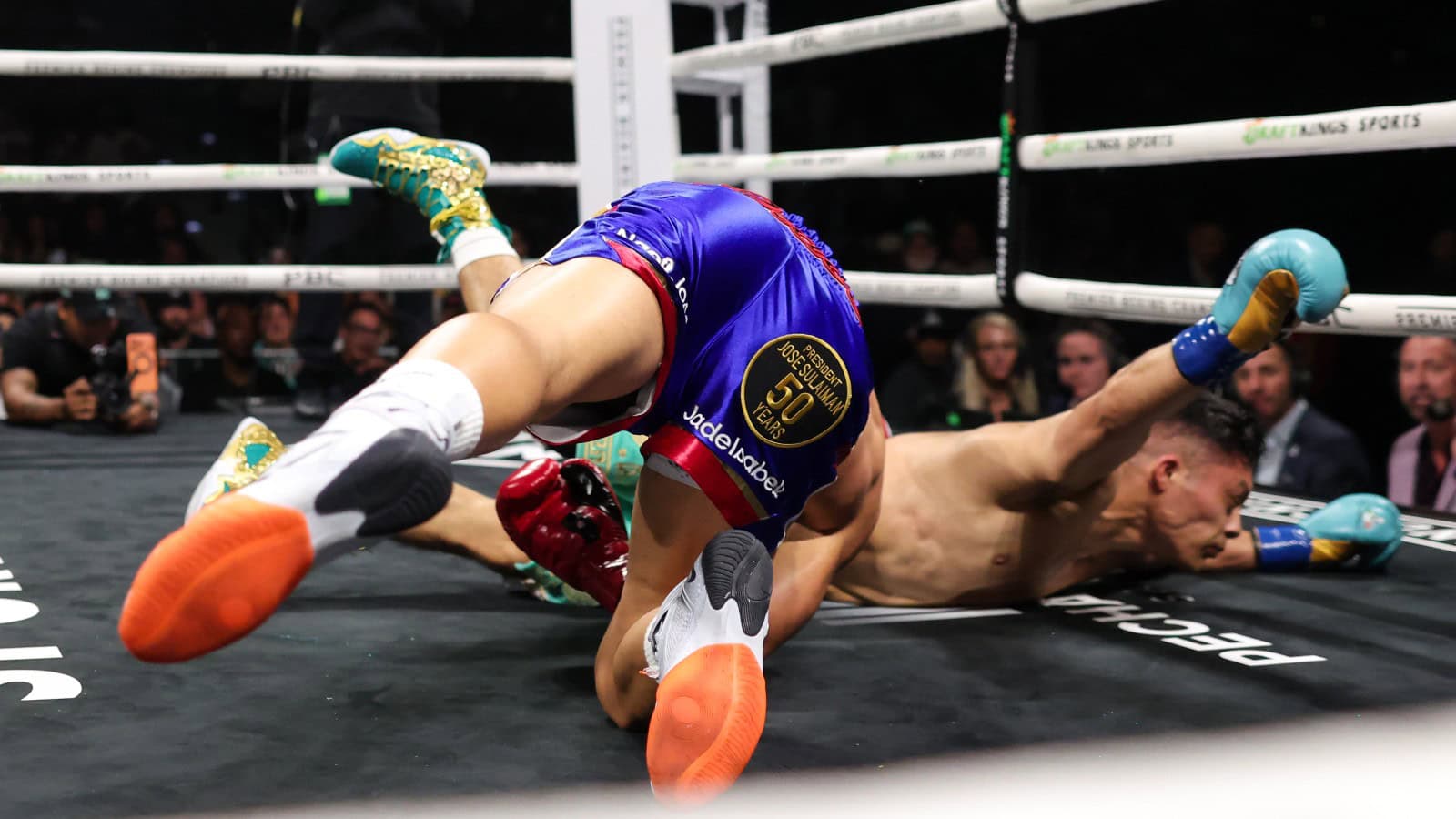 "Isaac Cruz Dominates Bravo in Chaotic Fight, Challenges Ryan Garcia Next"