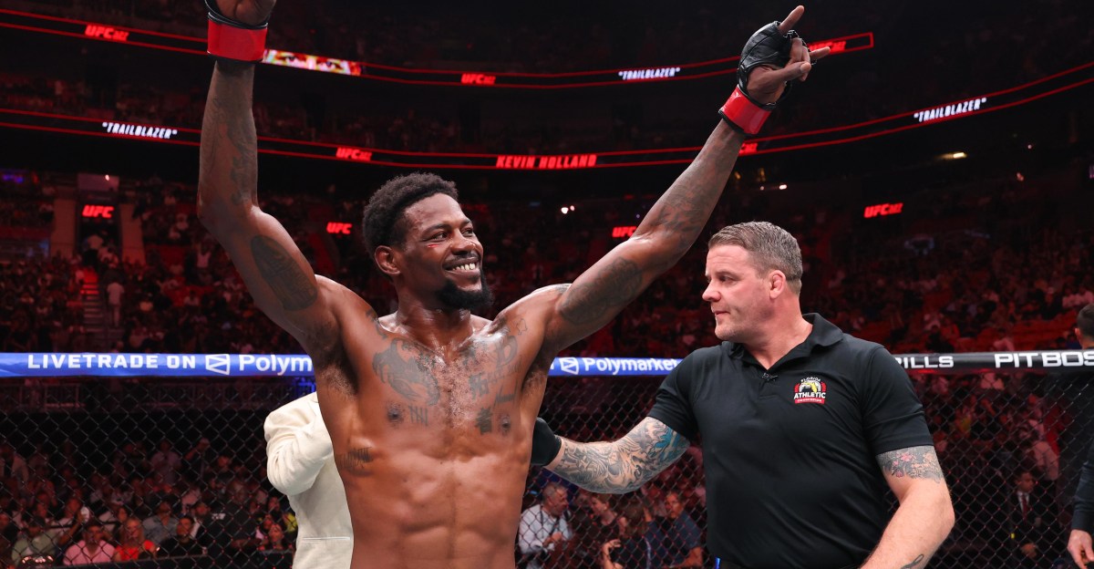 Kevin Holland argues fighters spend too much time complaining about referees: &lsquo;There&rsquo;s no reason to bitch and complain&rsquo;