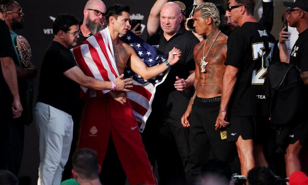 Garcia vs. Benn Results: Live updates of the undercard and main event