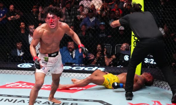 Raoni Barcelos&rsquo; coach shares medical update after scary UFC Vegas 121 fight ending