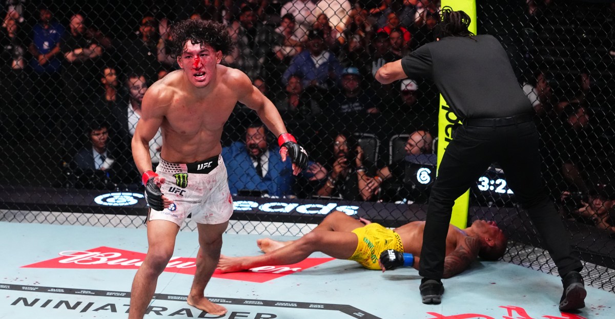 Raoni Barcelos&rsquo; coach shares medical update after scary UFC Vegas 121 fight ending
