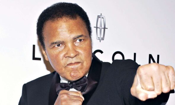 "Muhammad Ali Names Boxing's Greatest: 'He Was the Greatest'"