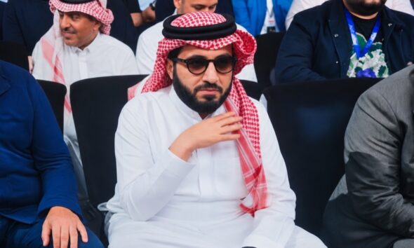 "Turki Alalshikh Promises to Revitalize Boxing: Addressing the Sport's Most Challenging Era"