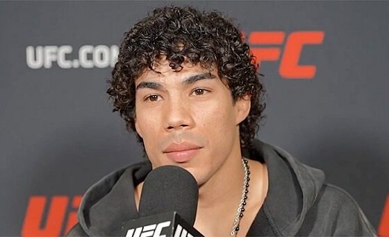 Imanol Rodriguez eyes Joshua Van: &lsquo;First, I'll go for his friend&rsquo;