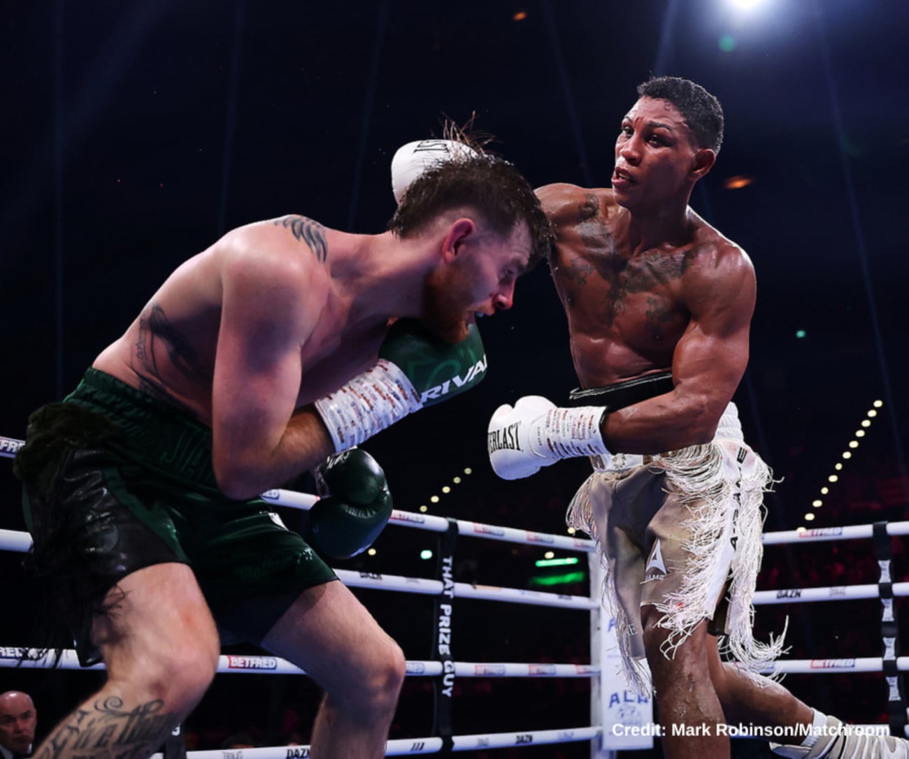 "Bilal Fawaz Defeats Eithan James in Dominant Eight-Round Bout"