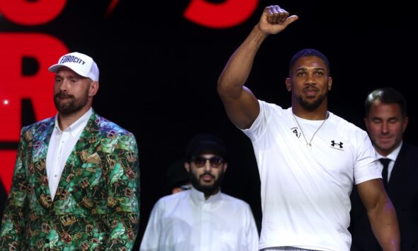 "Tyson Fury's Advantage: The Importance of Leg Endurance in Boxing"