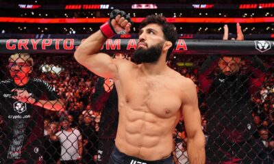 Arman Tsarukyan wrestles Anthony Pettis in RAF 15 main event